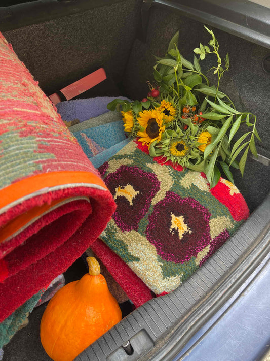 5 Questions answered about shipping your tufted rug to the US and outside the EU