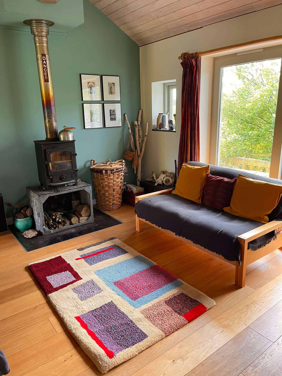 Medium - Large Rugs