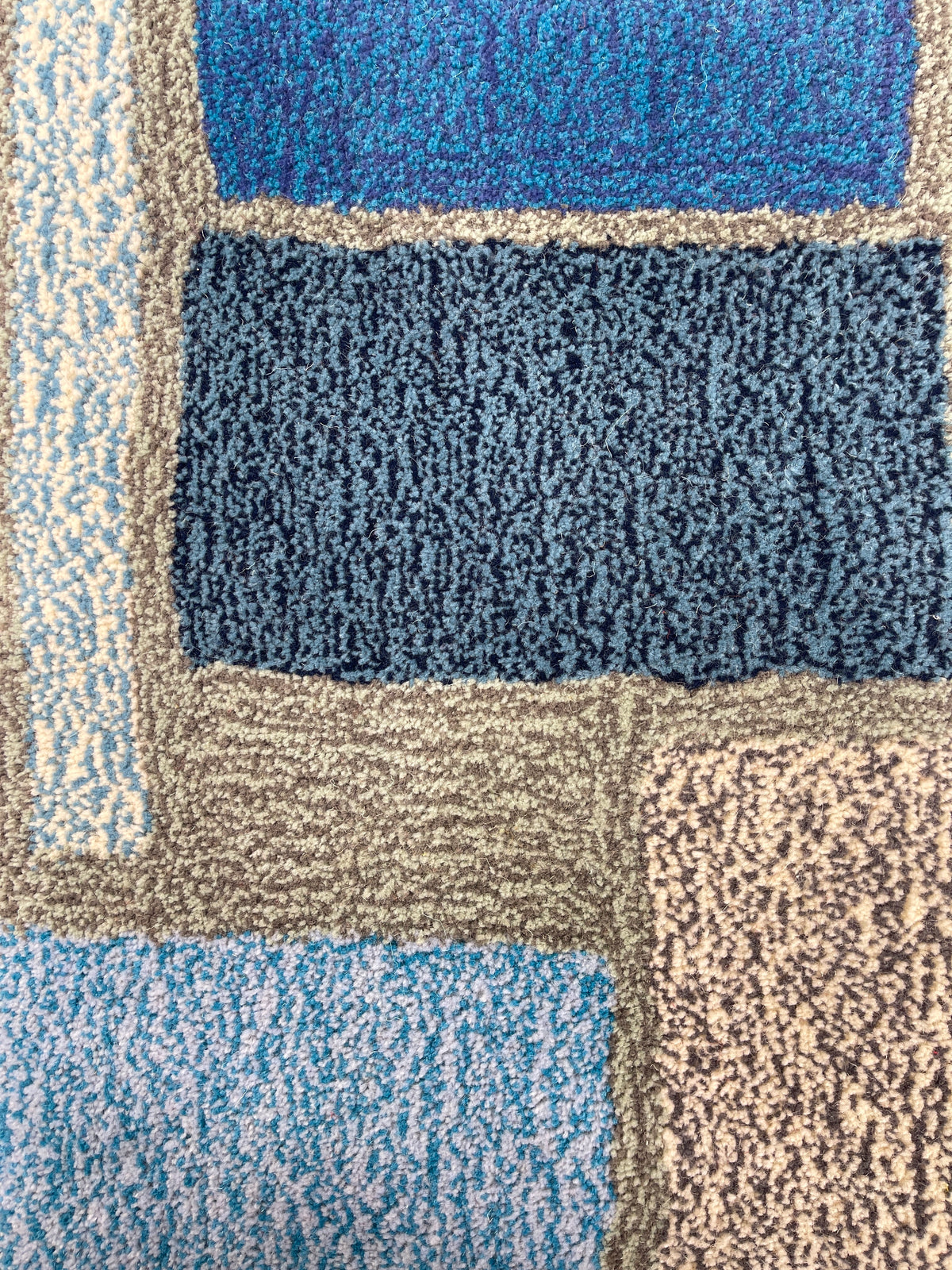 'December' Hand tufted light blue and cream small tufted rug