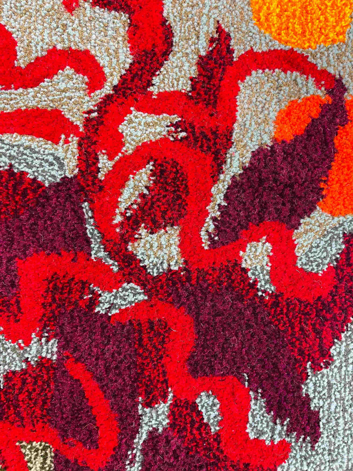 'Kitchen Garden' Hand tufted sage green, pink and orange runner tufted rug